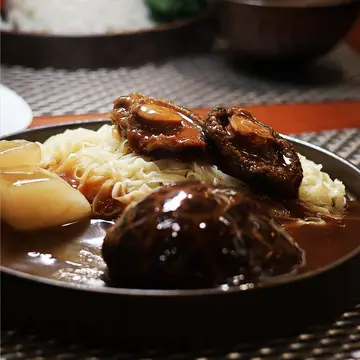 花菇拼鮑魚撈麵