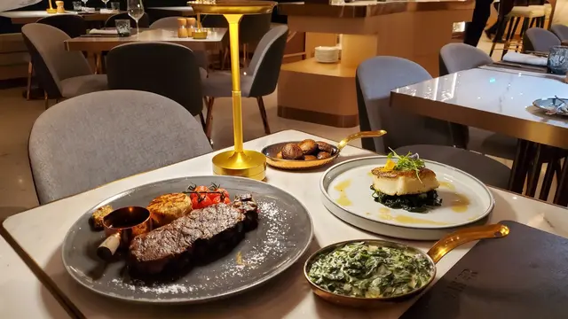 忌廉菠菜及焗啡蘑菇