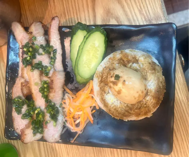 越式香茅燒豬頸肉飯