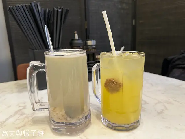 熱檸檬薏米水、凍桔仔話梅水