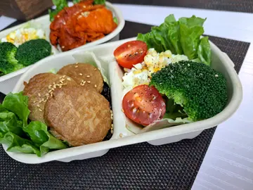 香煎素小牛扒配红米饭