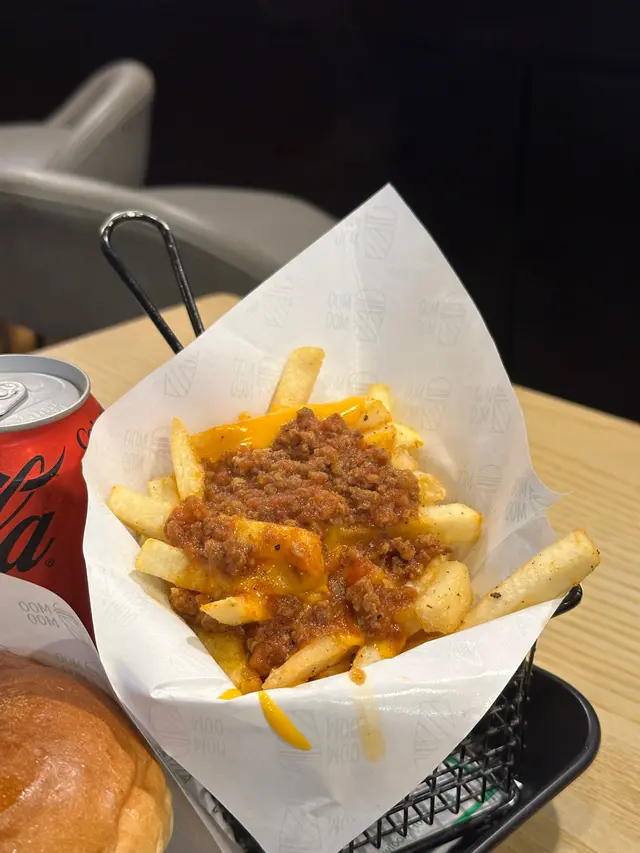 芝士肉醬薯條