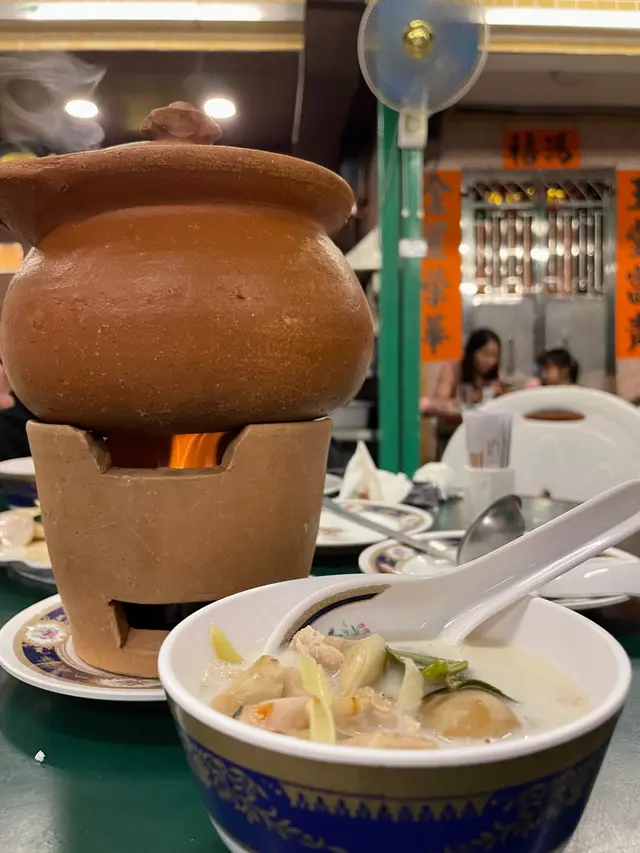好奶好creamy, 鹹咗少少但夠酸，多湯渣多香料