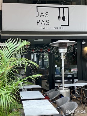 Jaspas Bar & Grill