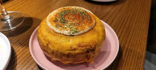 西班牙薯仔蛋餅配日式明太子