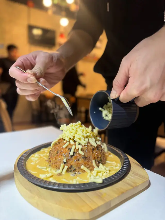 秘製章魚蛋漿熔岩炒飯