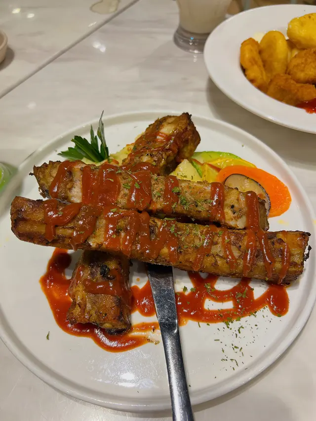 西班牙燒烤醬烤大豬肋骨