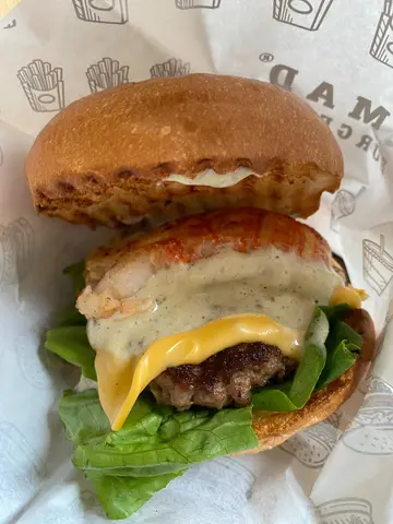 原隻波士頓龍蝦安格斯松露漢堡