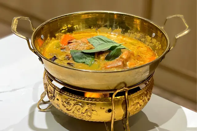 咸蛋黃大蝦伴黃咖喱