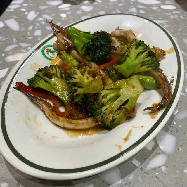 馬拉盞西蘭花炒魷魚鬚