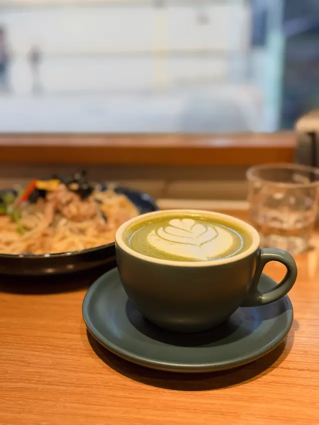 MATCHA LATTE (H)