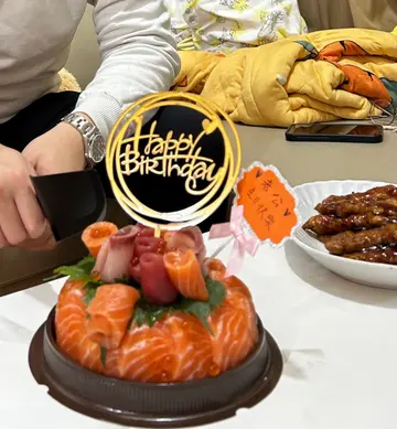 鱼生蛋糕