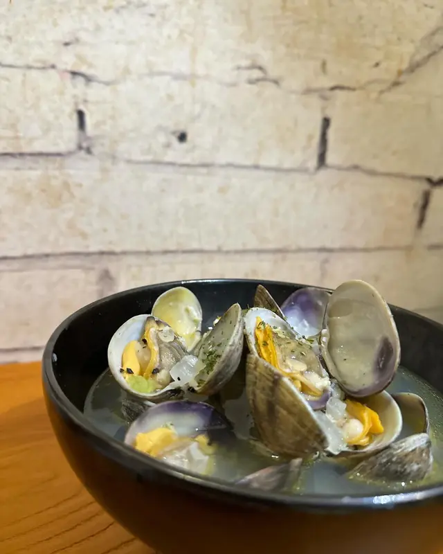 清酒蒜蓉活蜆湯