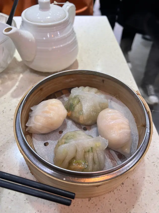 潮州粉果蝦餃雙拼