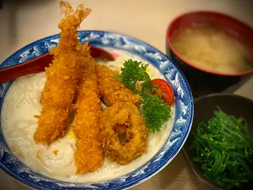 芝士吉列海鲜捞乌冬