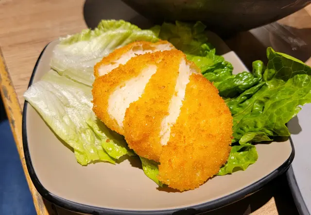 肉質比較鬆軟，不是彈牙的🤔