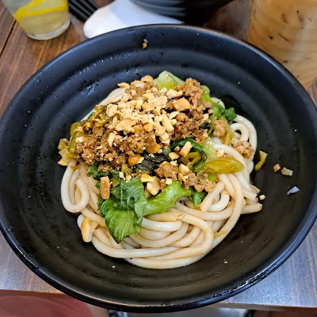 乾撈炸醬桂林通心米線