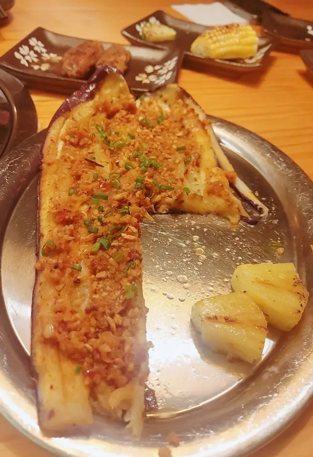 大件，但較辣 (圖為食咗1/4條)