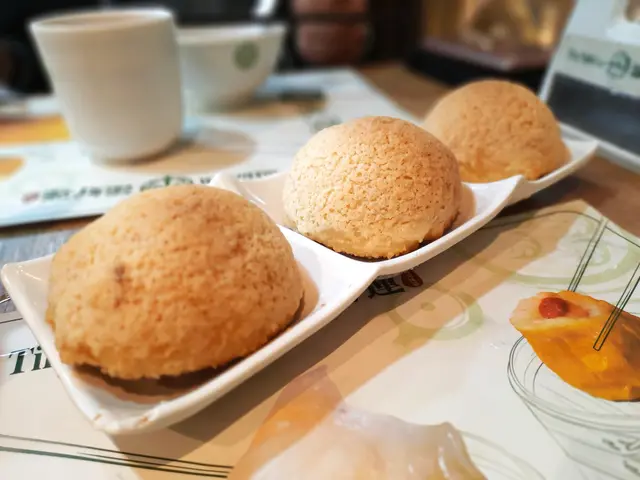 酥皮焗叉燒包