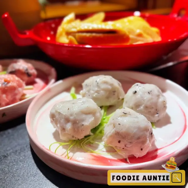 松露芝心墨魚丸