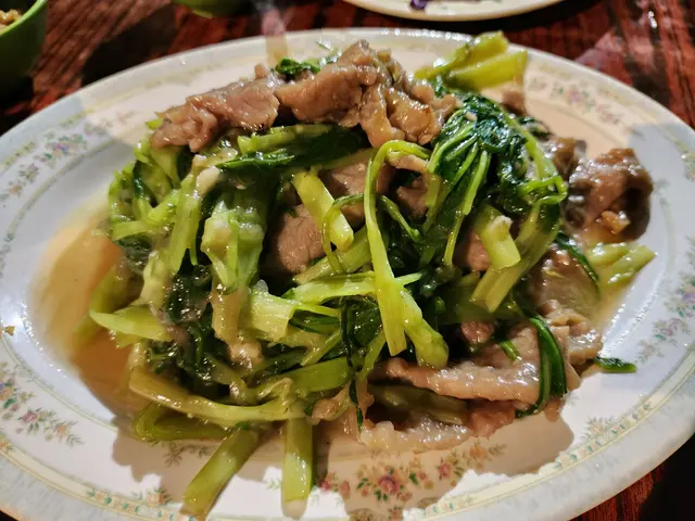 蝦醬通菜炒牛肉