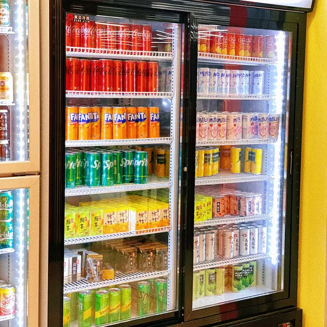有罐裝飲品、包裝飲品