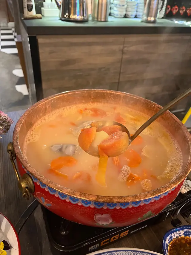 蕃茄薯仔豬骨湯