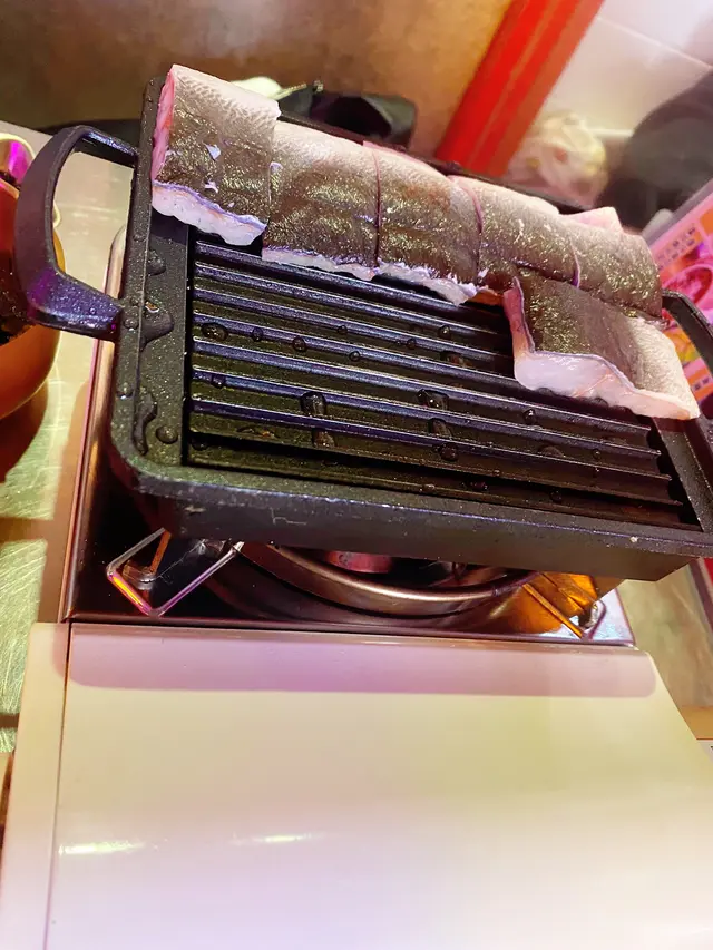 鐵板燒韓式鰻魚配烤紫菜