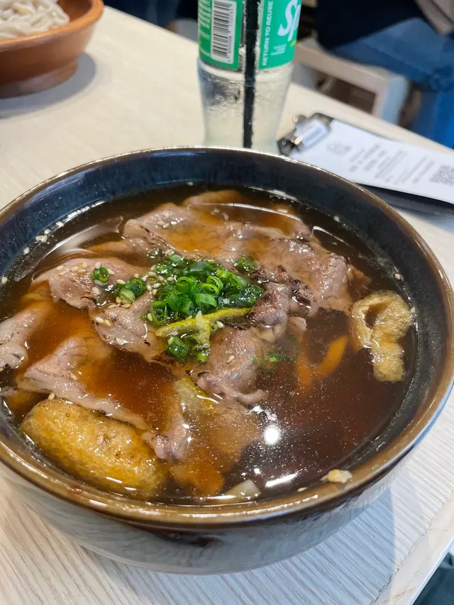 火炙牛肉壽喜燒汁湯烏冬