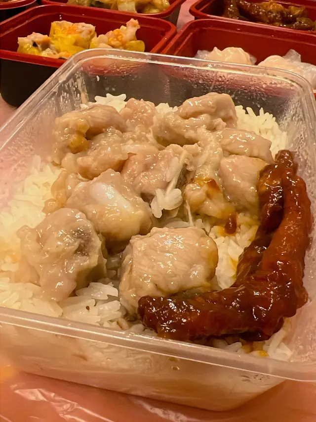 鳳爪排骨飯