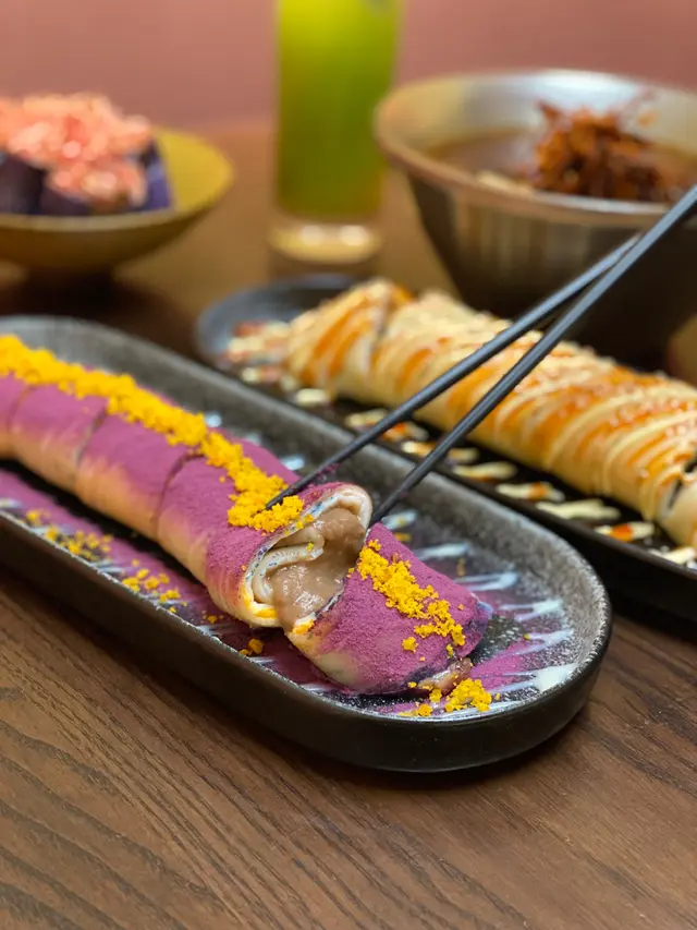 髒髒鹹蛋黃芋泥蛋餅