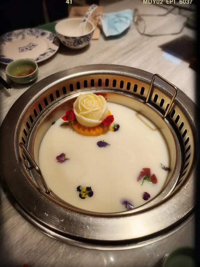 日本牛乳玫瑰鍋($168)