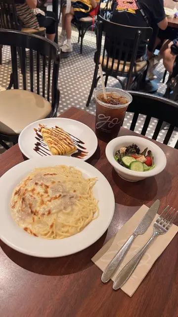 白汁焗意粉/香蕉pancake  