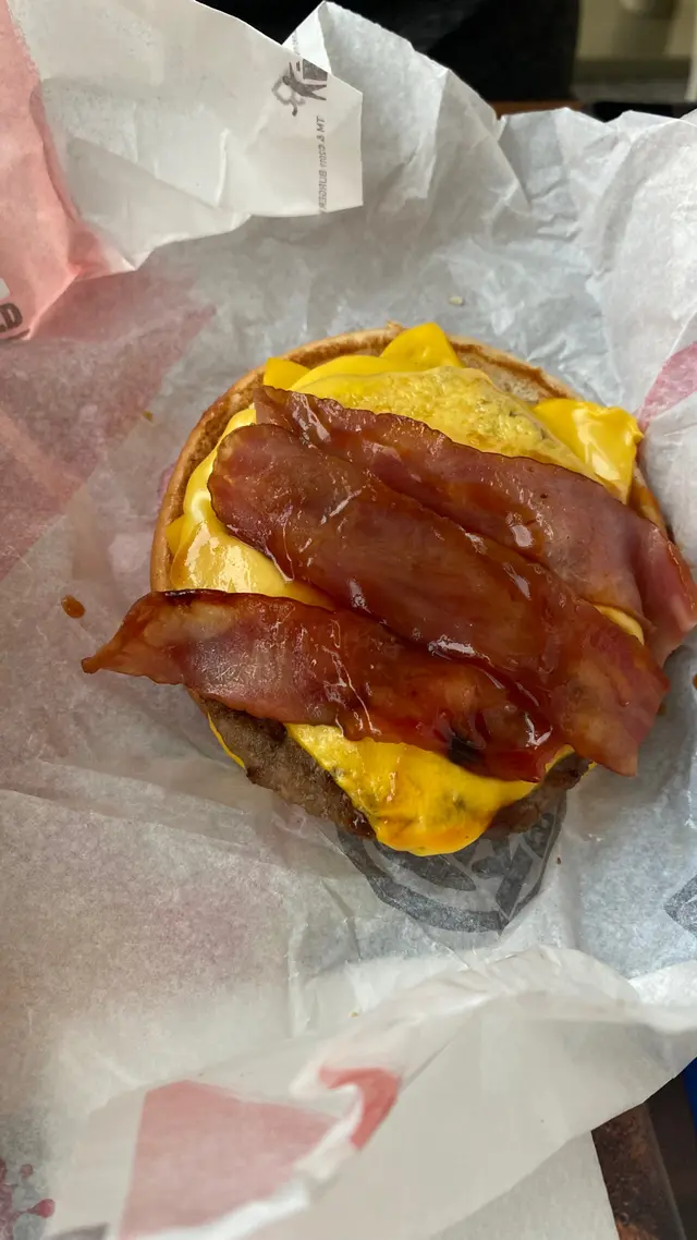 雙層煙肉芝士華堡