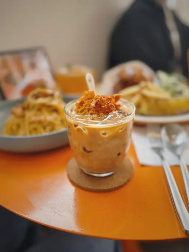 蜜糖脆脆鮮奶咖啡