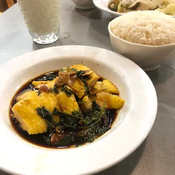 金蒜香蔥黃油雞