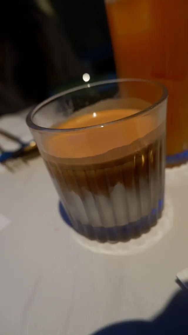 椰奶骯髒咖啡