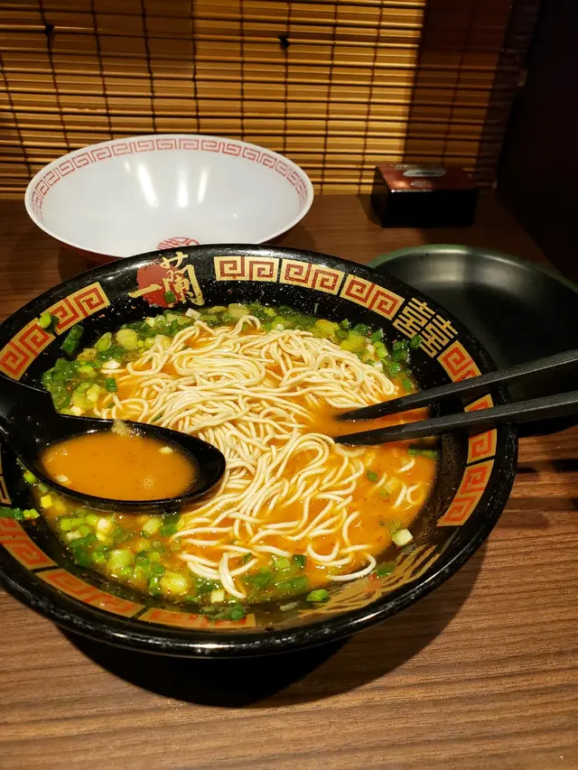 每次都加麵底 爽!