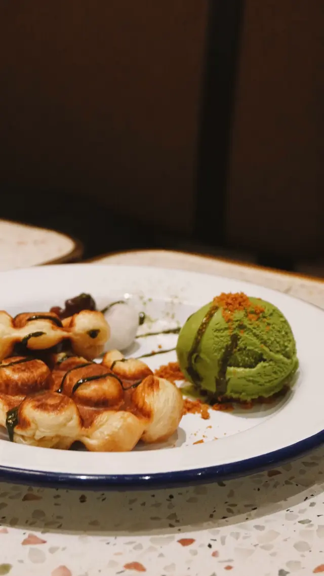 宇治抹茶牛角窩夫