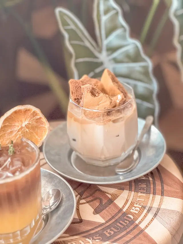 自加製焦糖鮮奶咖啡
