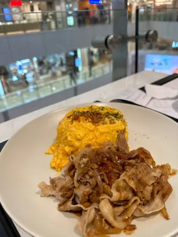 豚肉生姜燒蛋包飯