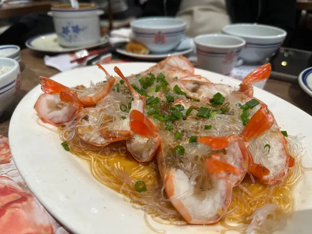 蒜蓉粉絲蒸大蝦