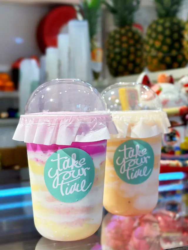 木瓜優格果昔 & 芒果紅火龍優格果昔