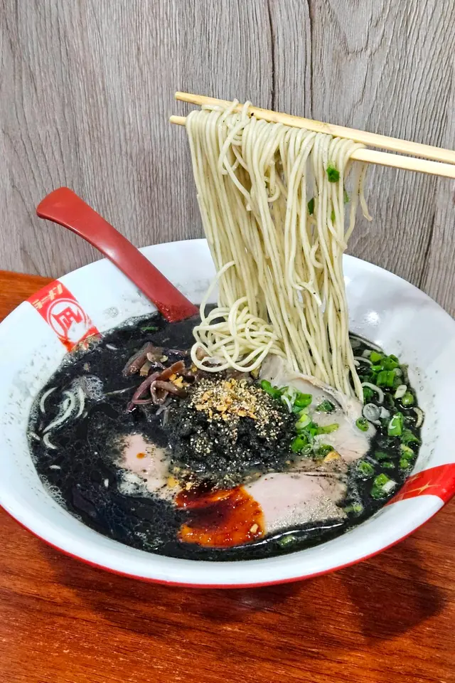 黑骨