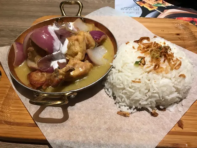 青咖哩雞泰國香米飯