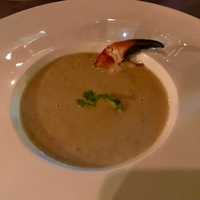 鮮籚筍蟹肉忌廉濃湯