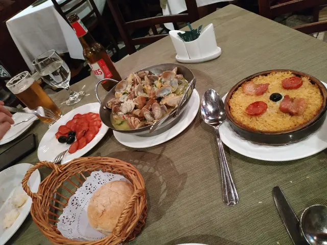 葡式腸，西式炒蜆，焗鴨飯
