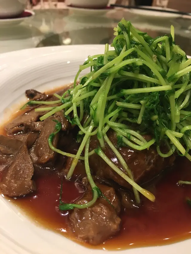 牛肝菌煮和牛面來頰