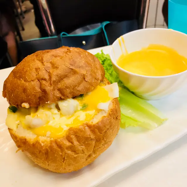 焗芝士海鮮保齡球