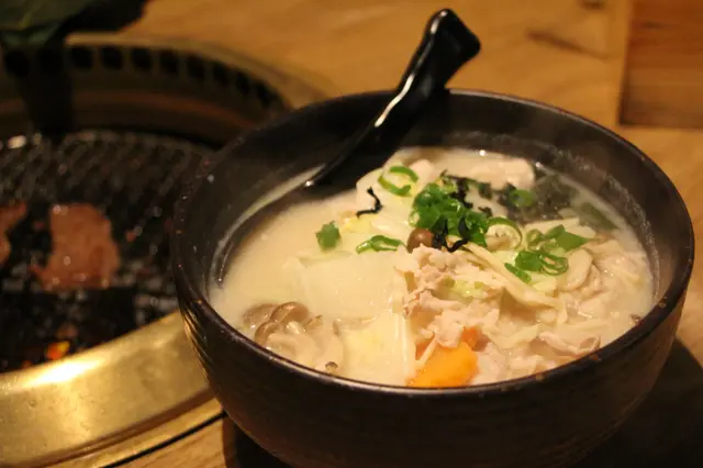 豚肉野菜湯烏東